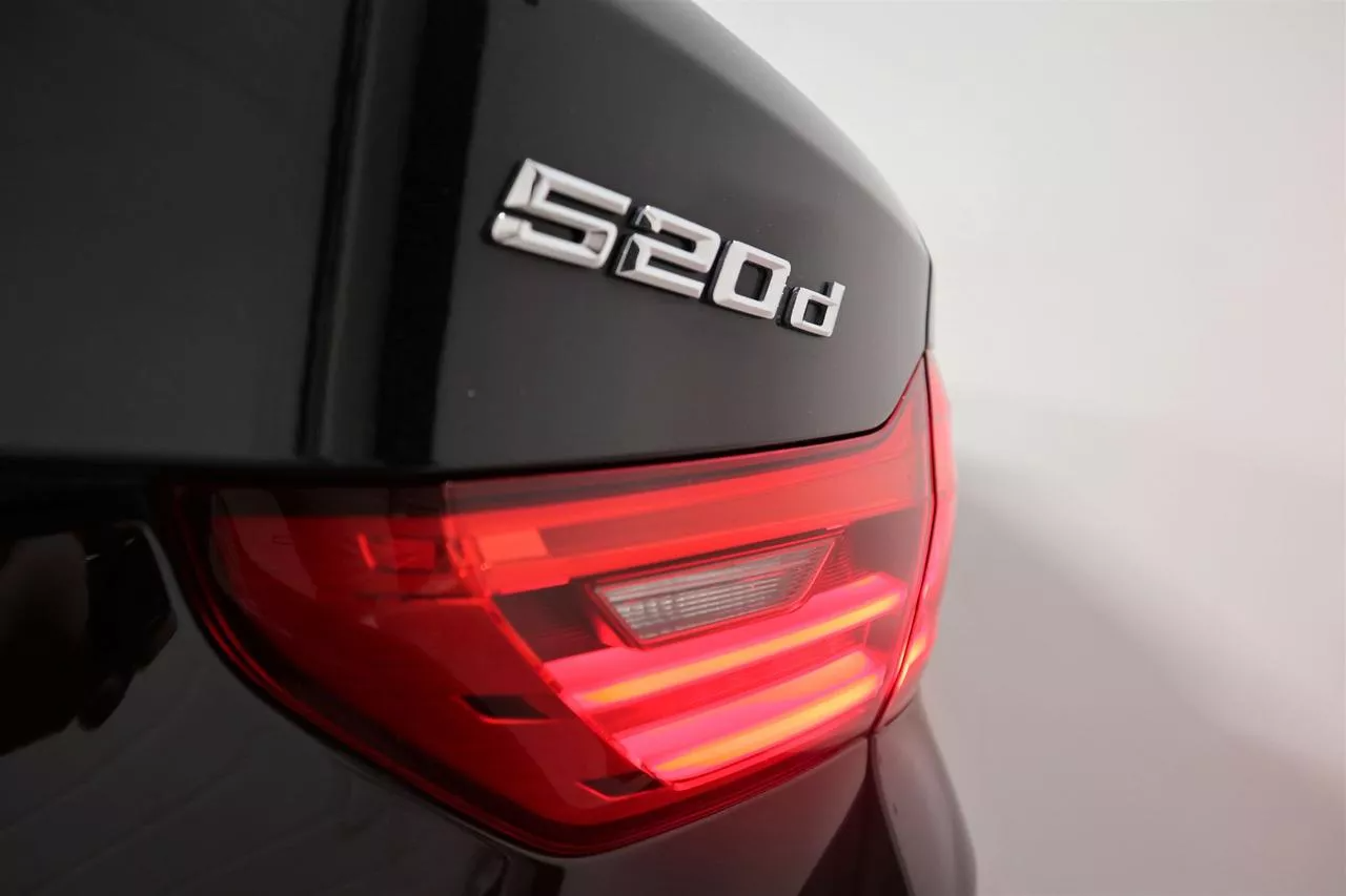 BMW 520d Touring Steptronic, 190hk, 2020