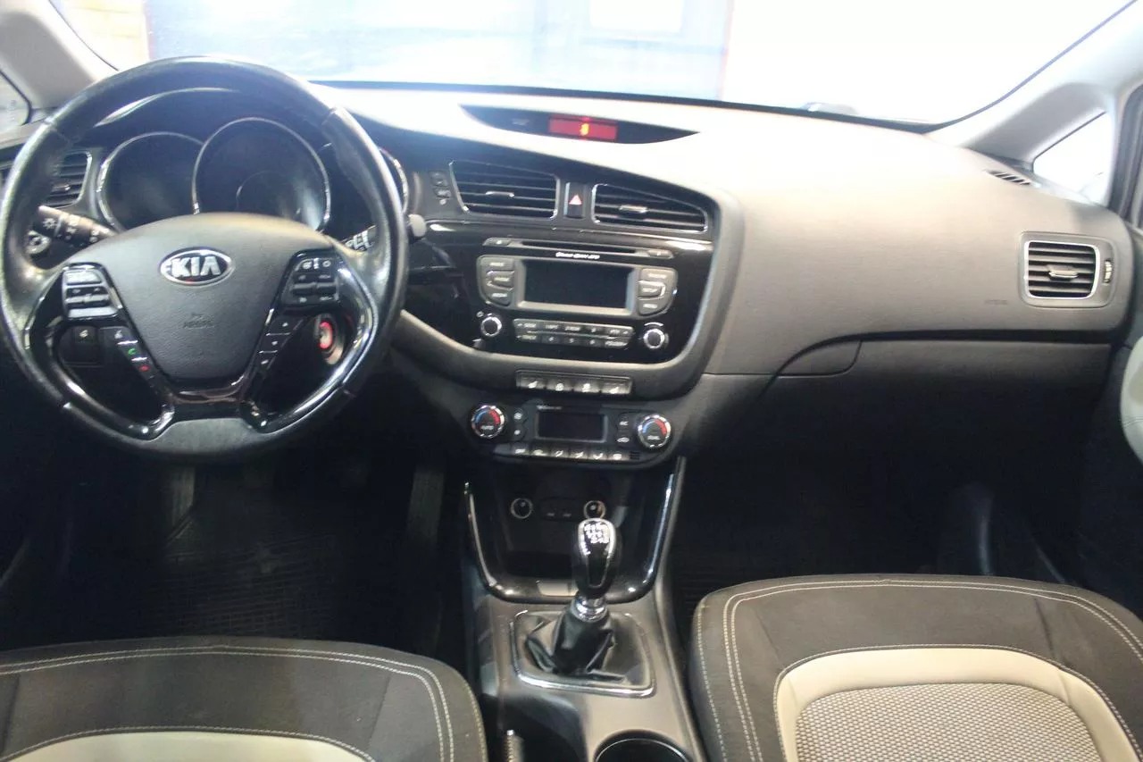 Kia cee'd_sw 1.6 CRDi Manuell, 128hk, 2014