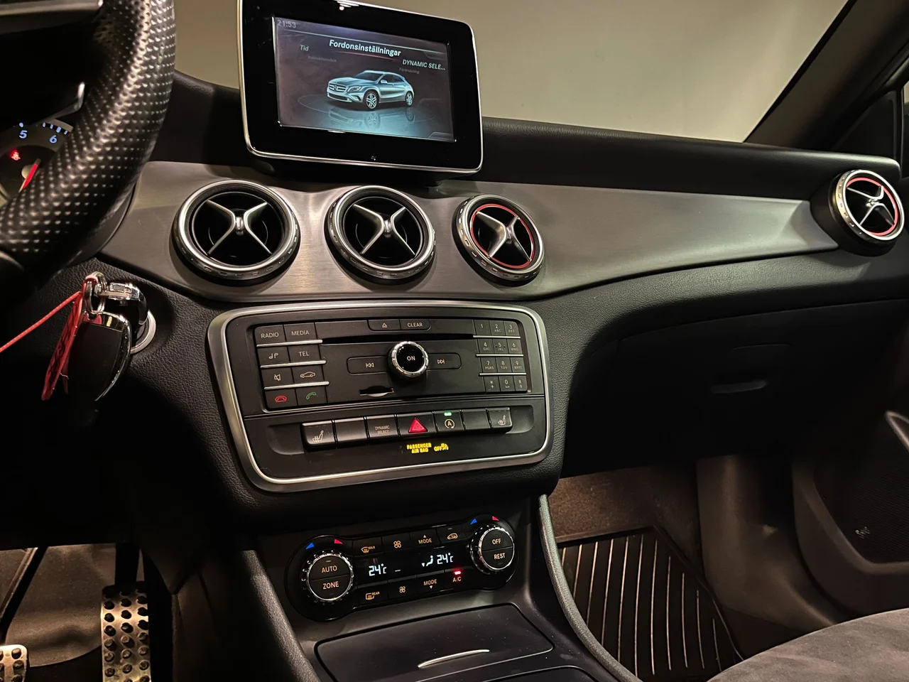Mercedes-Benz GLA 200 7G-DCT, 156hk, 2016