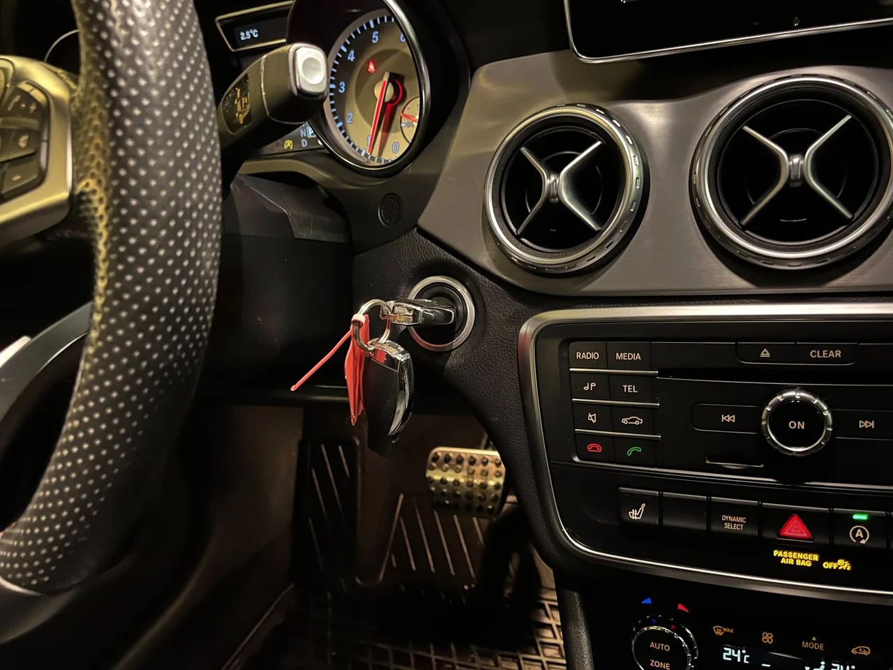 Mercedes-Benz GLA 200 7G-DCT, 156hk, 2016