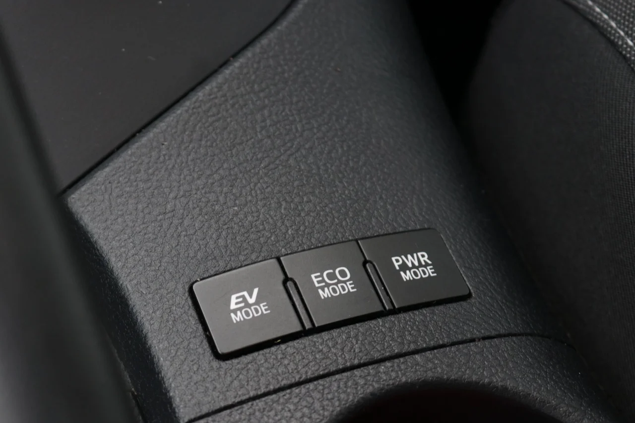 Toyota Auris Touring Sports Hybrid e-CVT, 136hk, 2016