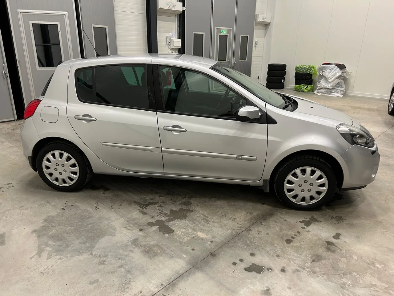 Renault Clio 5-dörrars Halvkombi 1.2 Manuell, 75hk, 2011