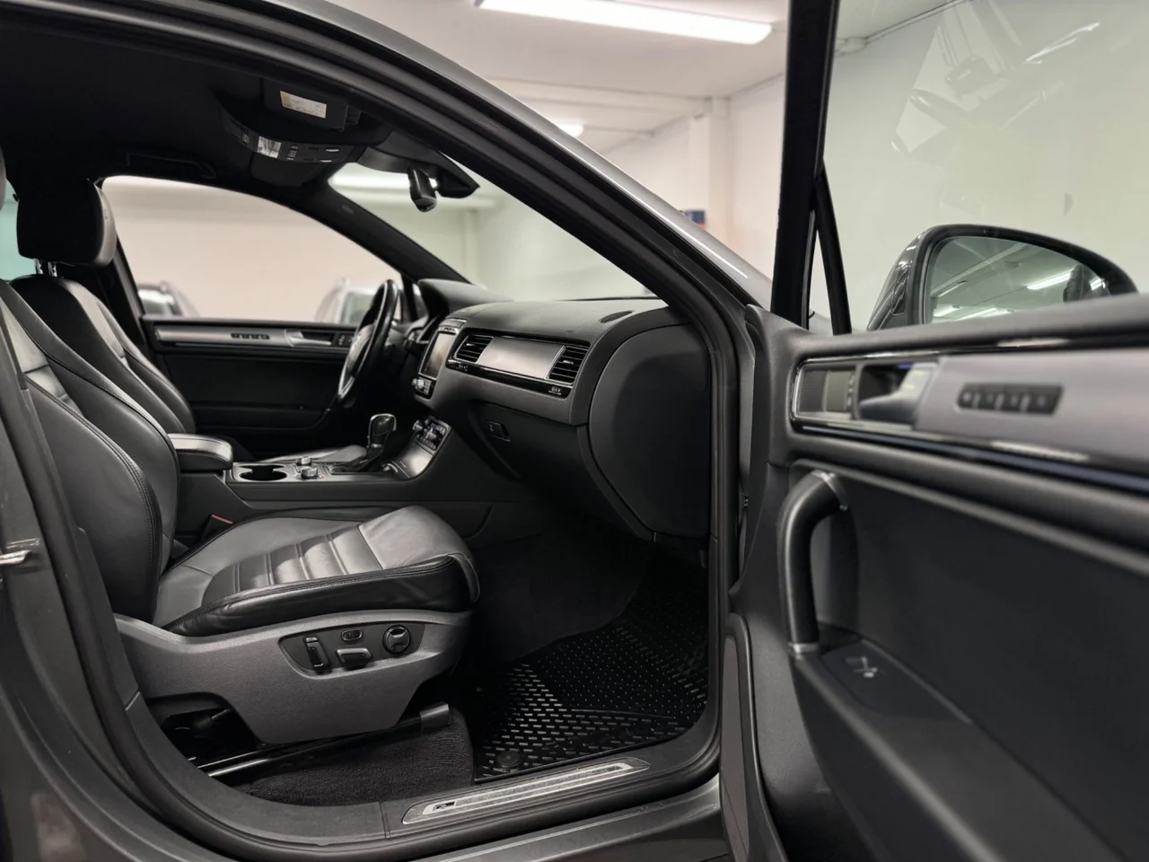 Volkswagen Touareg 4.2 V8 TDI 4Motion Automatisk, 340hk, 2015