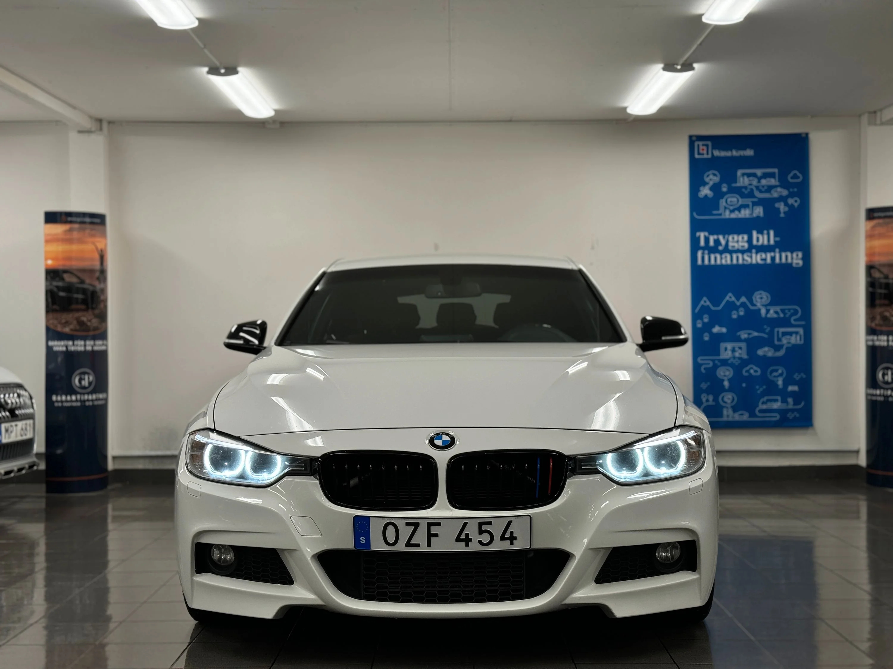 BMW 320d Touring Steptronic, 184hk, 2013