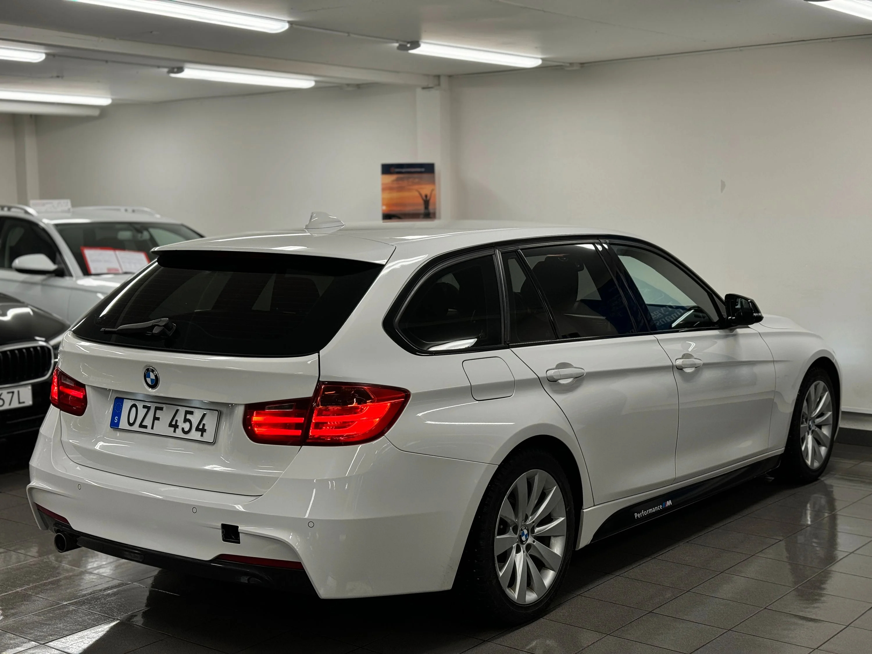 BMW 320d Touring Steptronic, 184hk, 2013