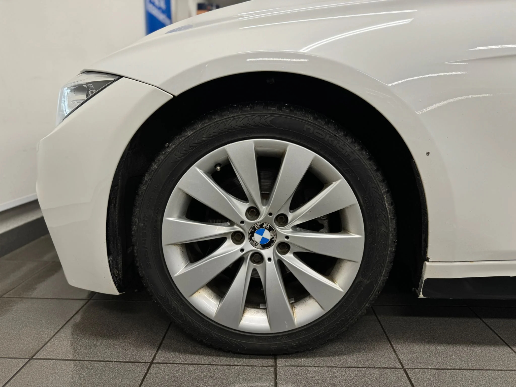 BMW 320d Touring Steptronic, 184hk, 2013