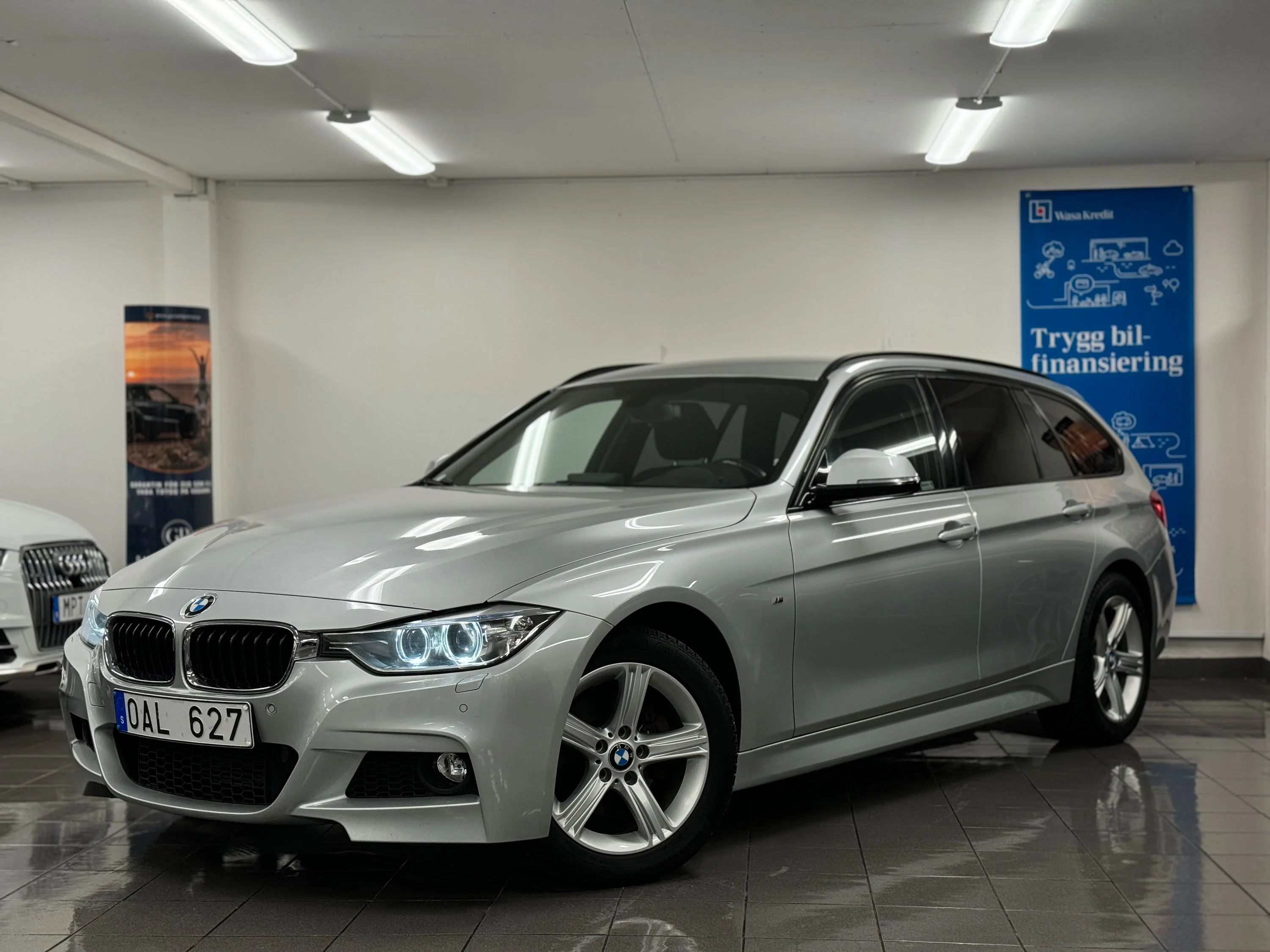 BMW 320d xDrive Touring Steptronic, 184hk, 2014