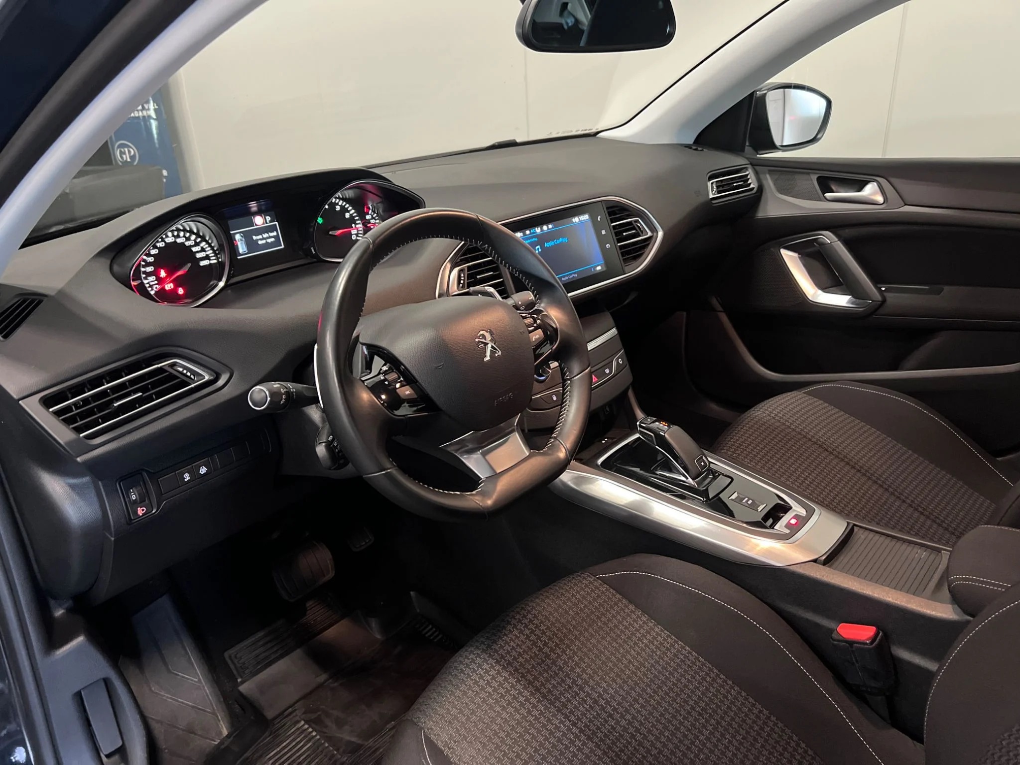 Peugeot 308 1.2 e-THP EAT, 130hk, 2019
