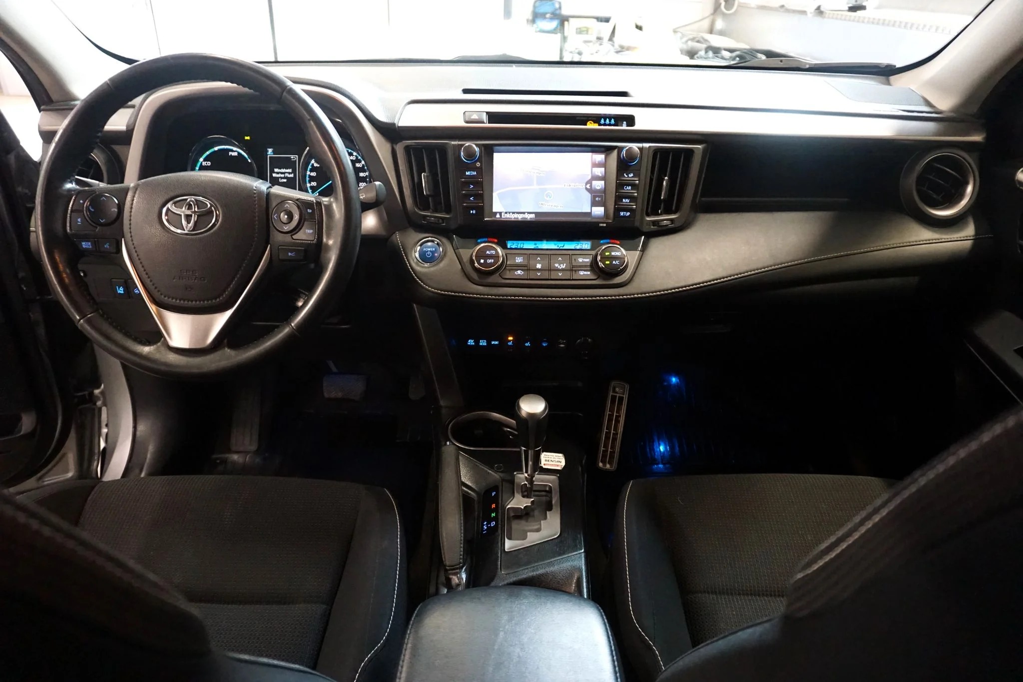 Toyota RAV4 Hybrid E-FOUR 2.5 i-AWD E-CVT, 197hk, 2017