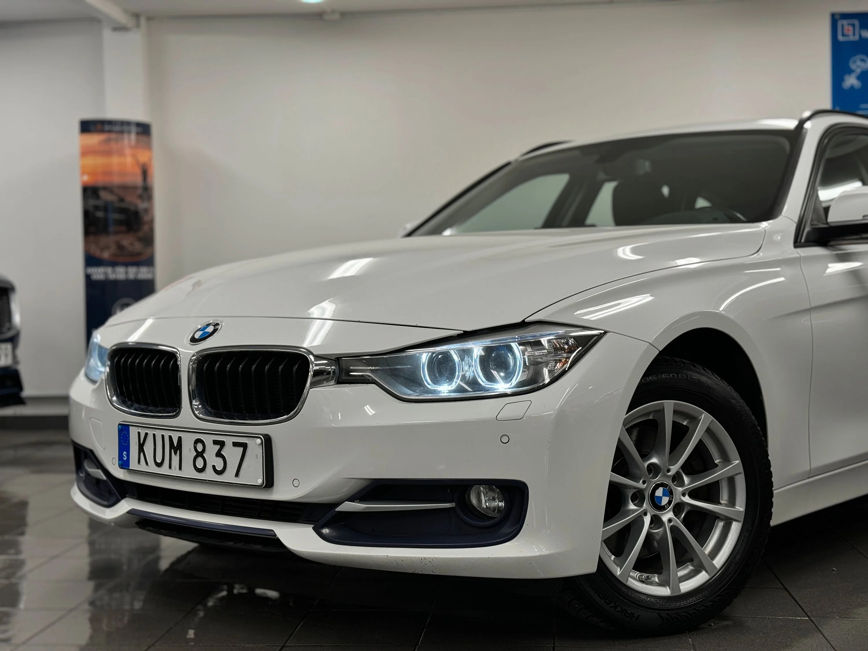 BMW 320d xDrive Touring Steptronic, 184hk, 2015