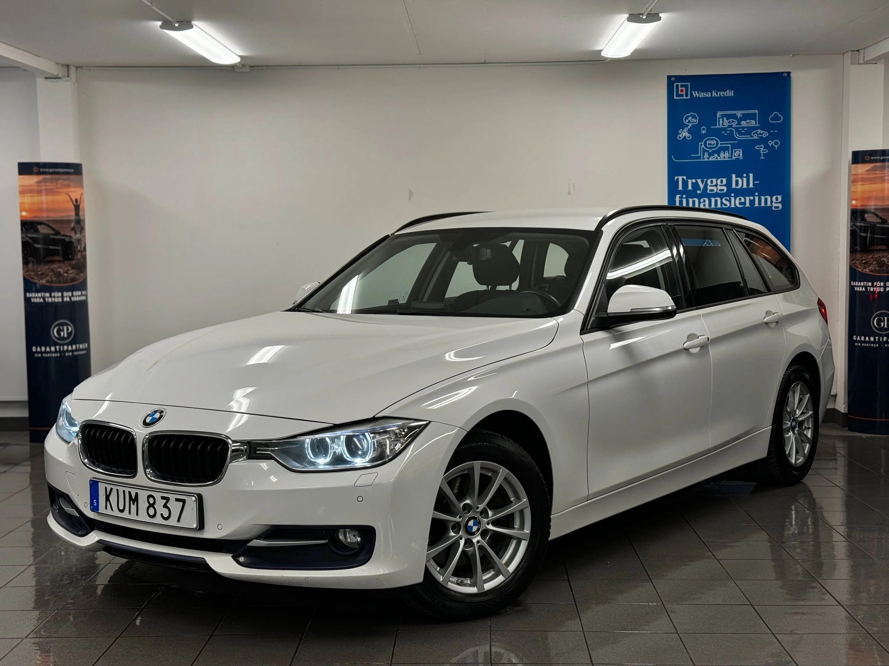 BMW 320d xDrive Touring Steptronic, 184hk, 2015