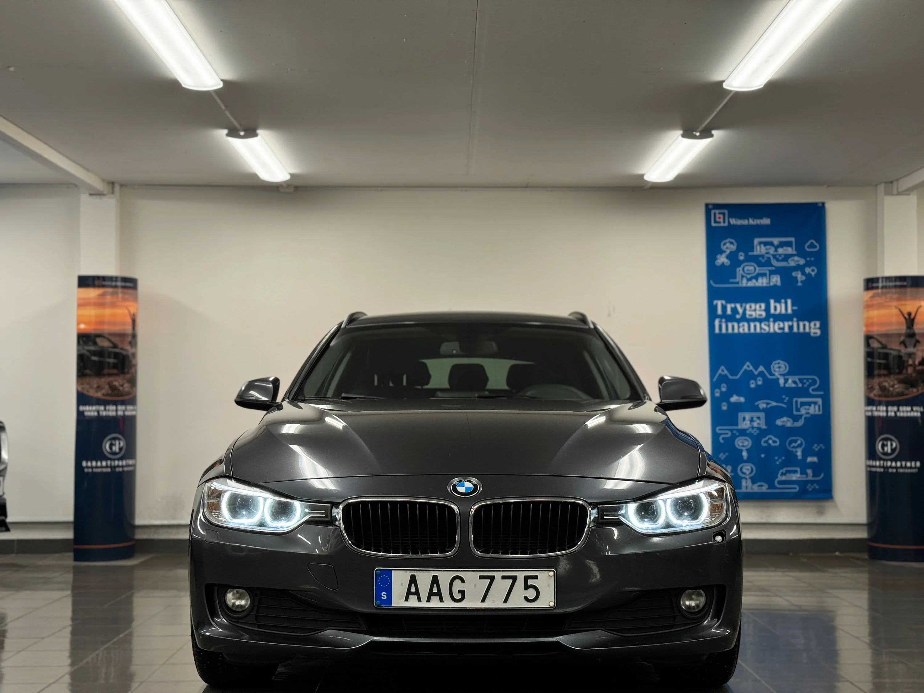 BMW 320d Touring Steptronic, 184hk, 2013