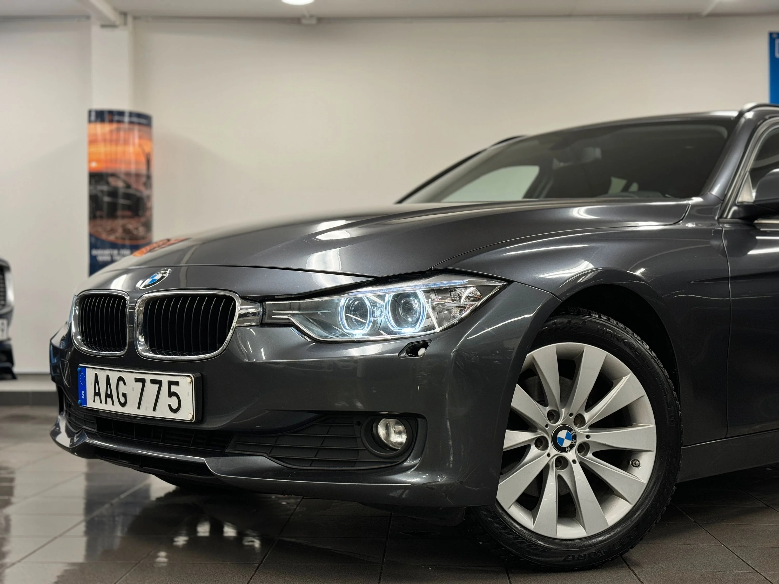 BMW 320d Touring Steptronic, 184hk, 2013